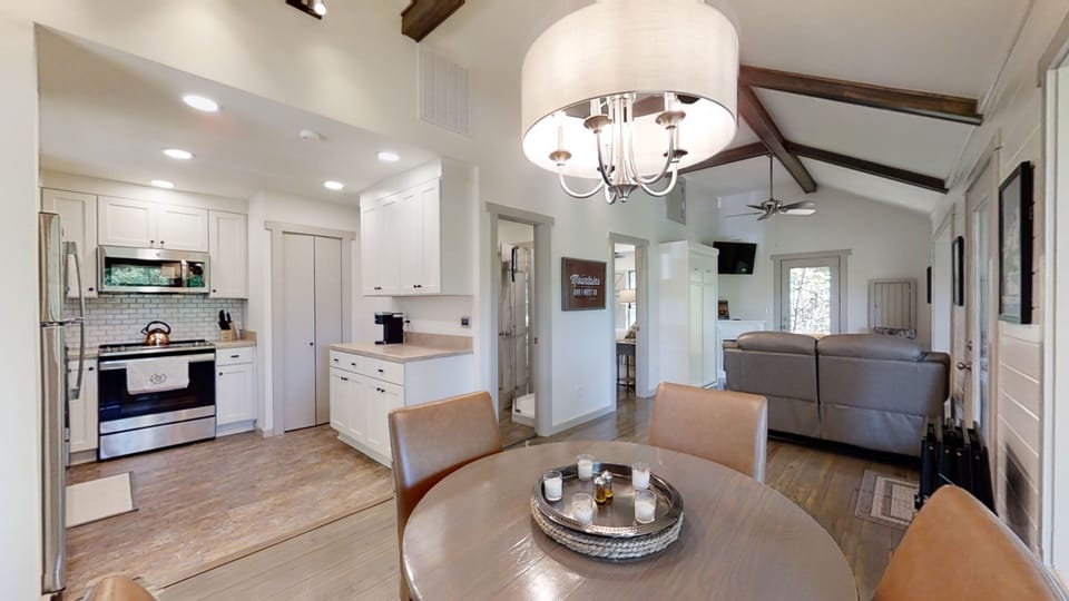 Cottage, 1 Bedroom | Private kitchen | Fridge, microwave, oven, dishwasher