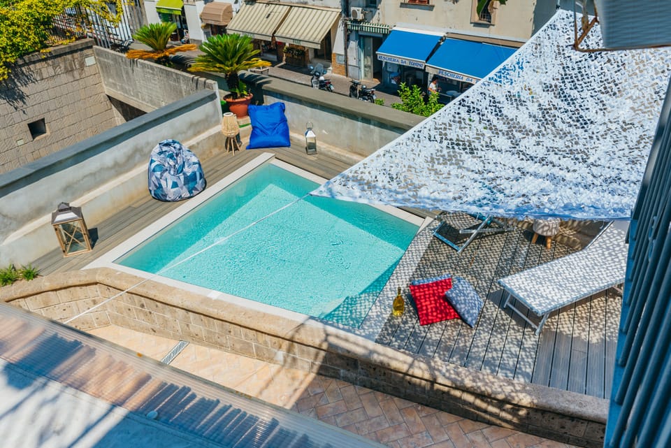 Seasonal outdoor pool, sun loungers
