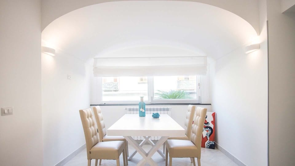 Villa | Dining room