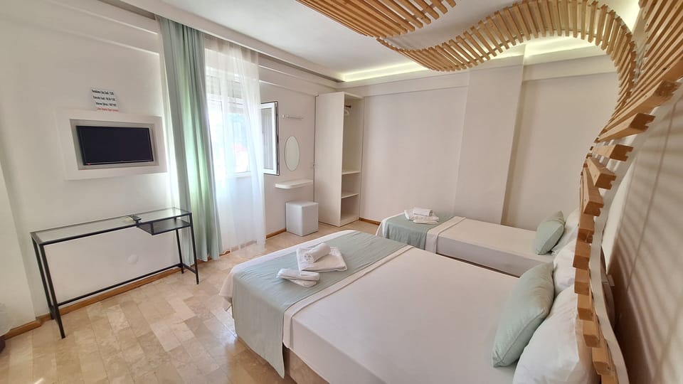 Standard Triple Room | Free WiFi