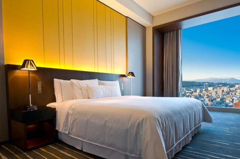 Executive Room | In-room safe, desk, blackout drapes, soundproofing