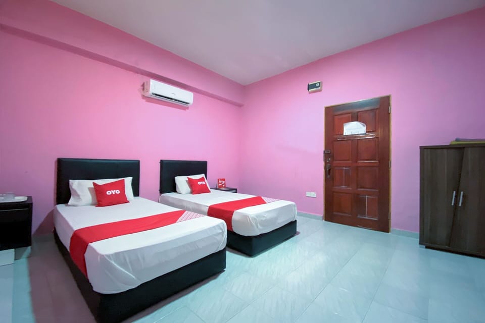 Deluxe Twin Room | Soundproofing, free WiFi, bed sheets