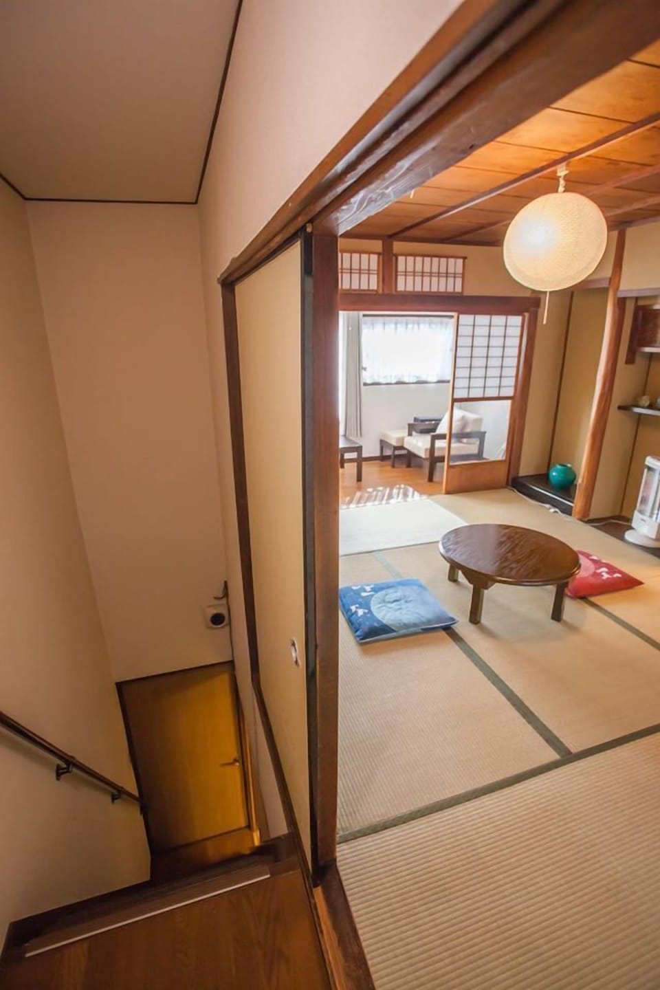 Private Vacation Home | 2 bedrooms, soundproofing, iron/ironing board, free WiFi