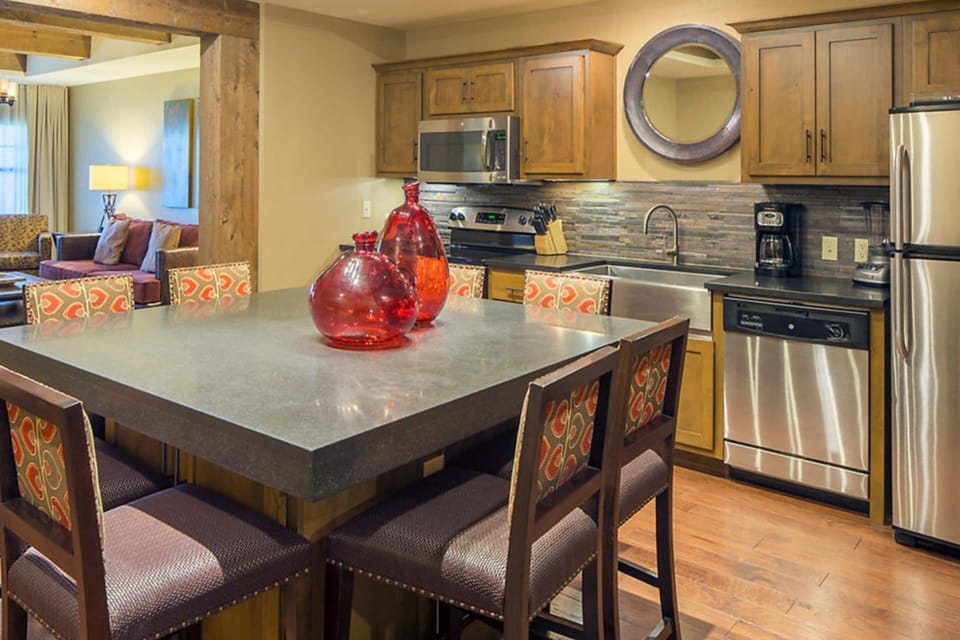 Microwave, coffee/tea maker