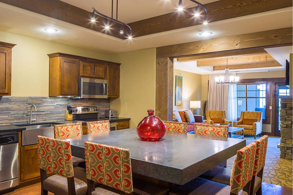 Microwave, coffee/tea maker