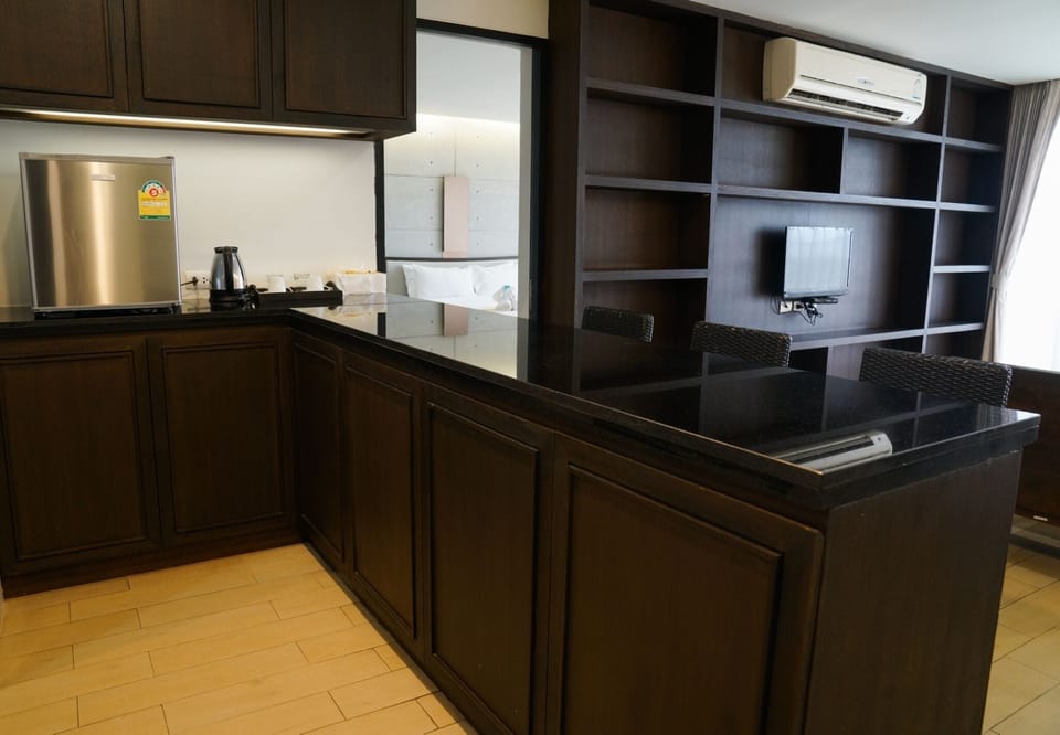 Junior Suite Room | Minibar, free WiFi