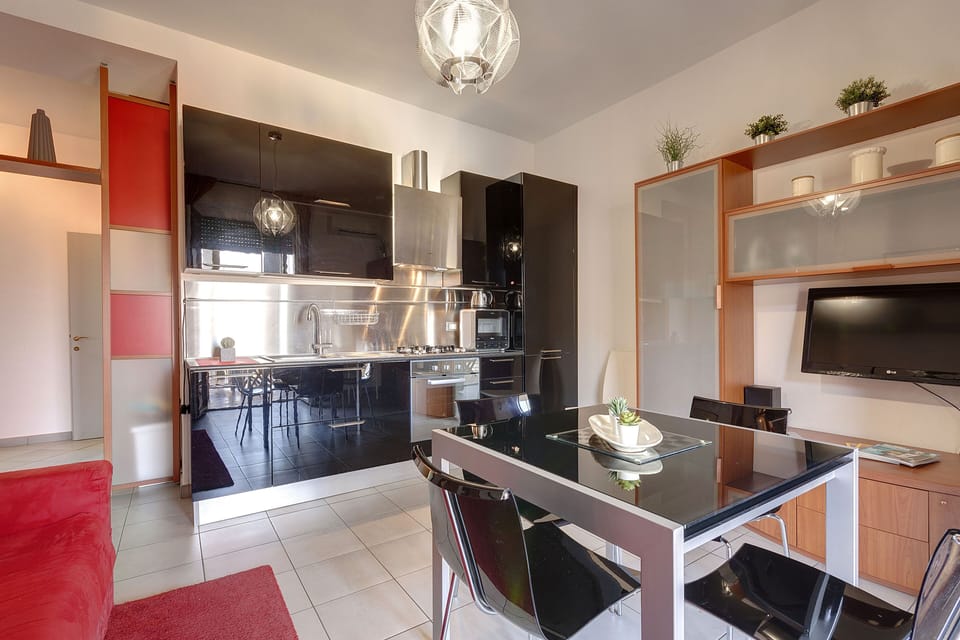 Apartment, 2 Bedrooms | Private kitchen | Full-size fridge, microwave, oven, stovetop