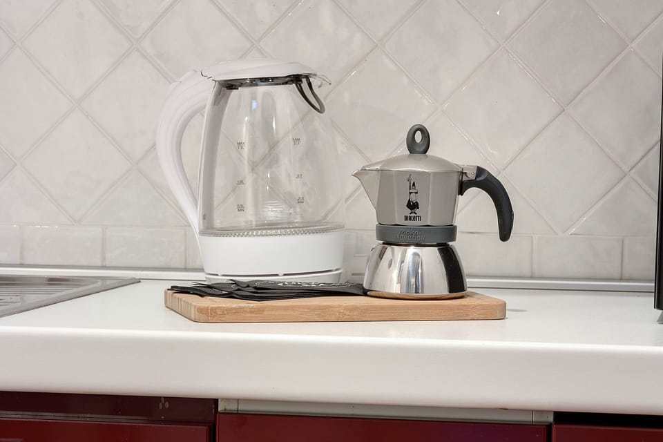 Apartment, 1 Bedroom | Coffee and/or coffee maker