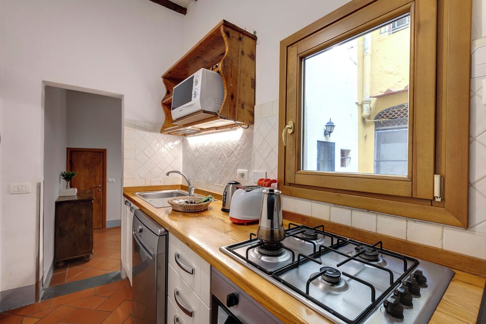 Apartment, 2 Bedrooms | Private kitchen | Full-size fridge, microwave, oven, stovetop