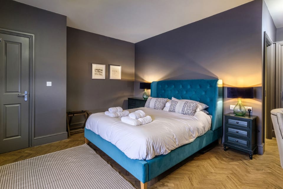 Deluxe Double Room | Individually decorated, individually furnished, desk, free WiFi