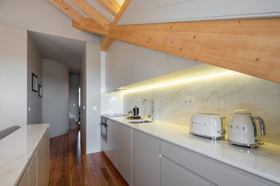 Signature Apartment | Private kitchen | Stovetop, dishwasher, coffee/tea maker, electric kettle