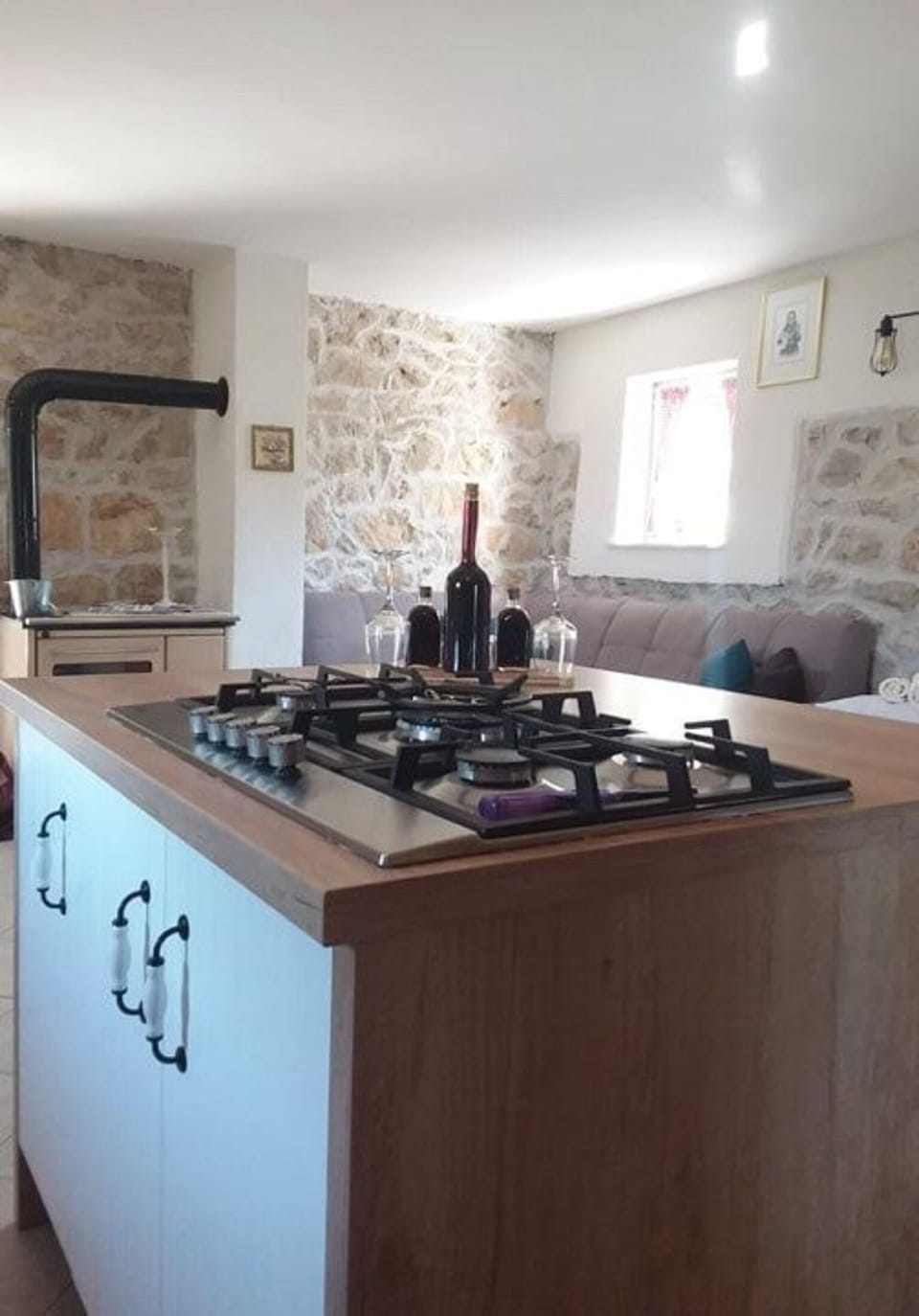 House (Holiday home Jadrić - Holiday home w) | Private kitchen | Fridge, microwave, oven, stovetop