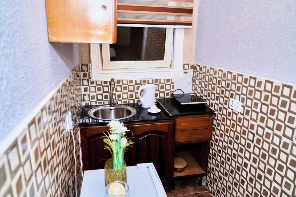 Family Suite | Private kitchenette | Fridge