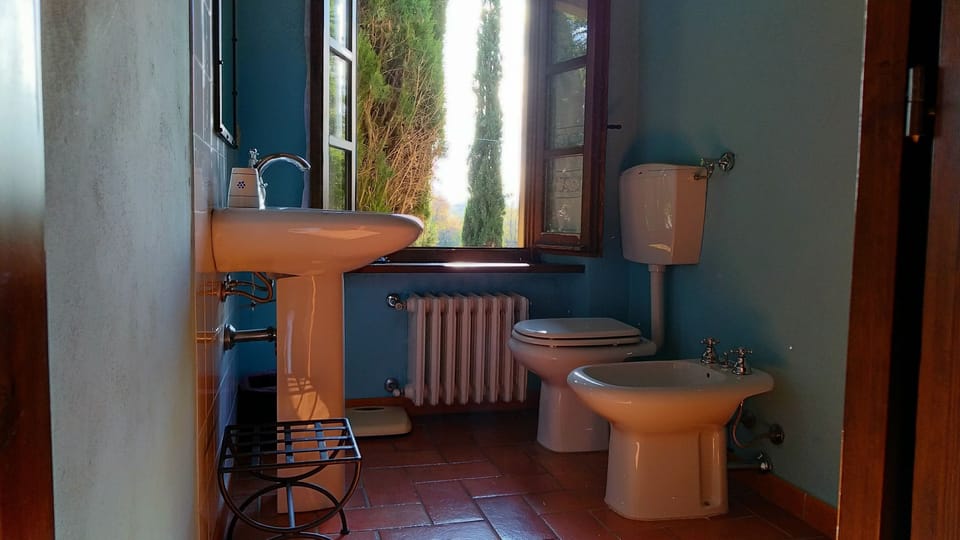 Panoramic House, 2 Bedrooms, Pool Access, River View | Bathroom | Shower, rainfall showerhead, free toiletries, hair dryer