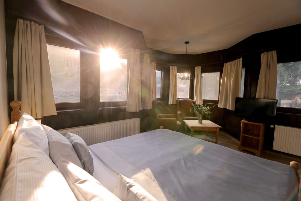 Double Room (tower) | Blackout drapes, soundproofing, free WiFi, bed sheets