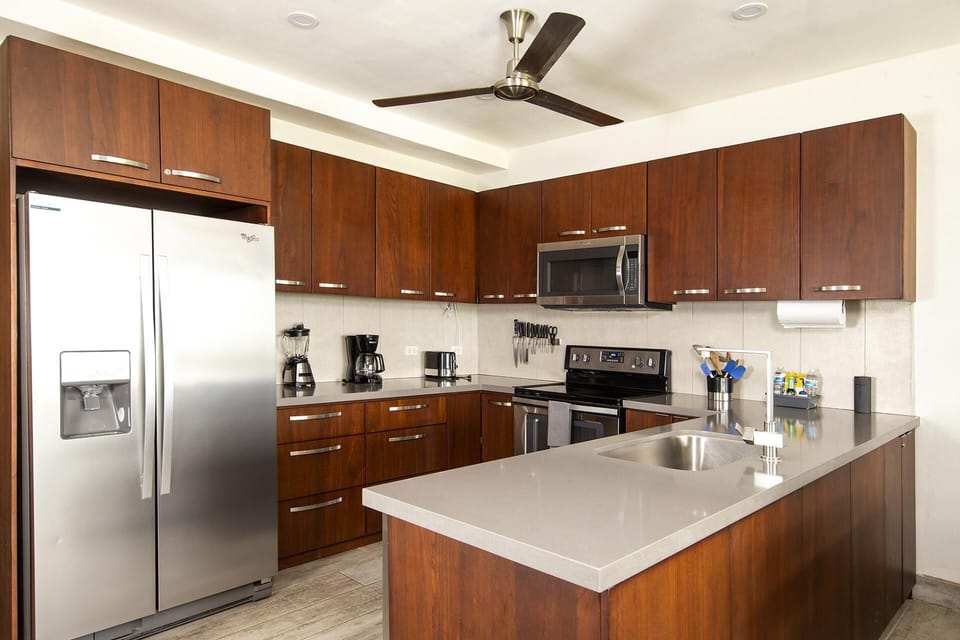 Condo, 2 Bedrooms, Accessible, Ocean View | Private kitchen | Full-size fridge, microwave, oven, stovetop