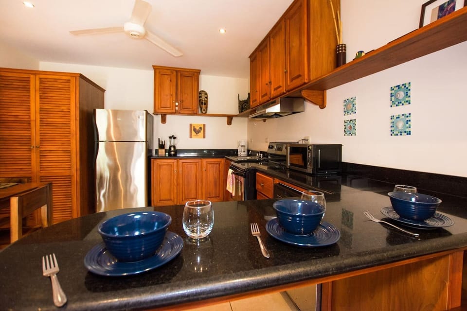 Condo, 2 Bedrooms, Accessible | Private kitchen | Full-size fridge, microwave, stovetop, dishwasher