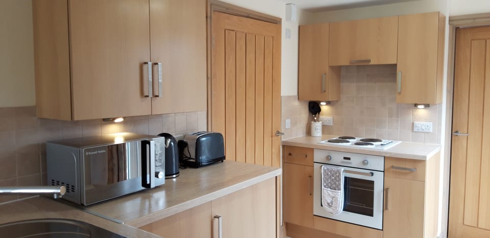 Superior Apartment, Accessible, Private Bathroom | Shared kitchen