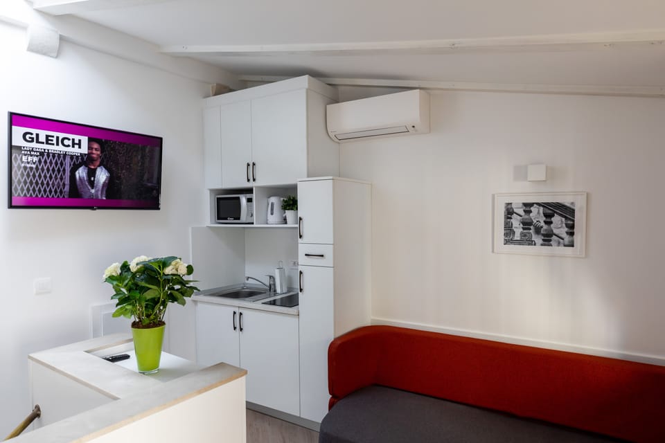 Private kitchenette