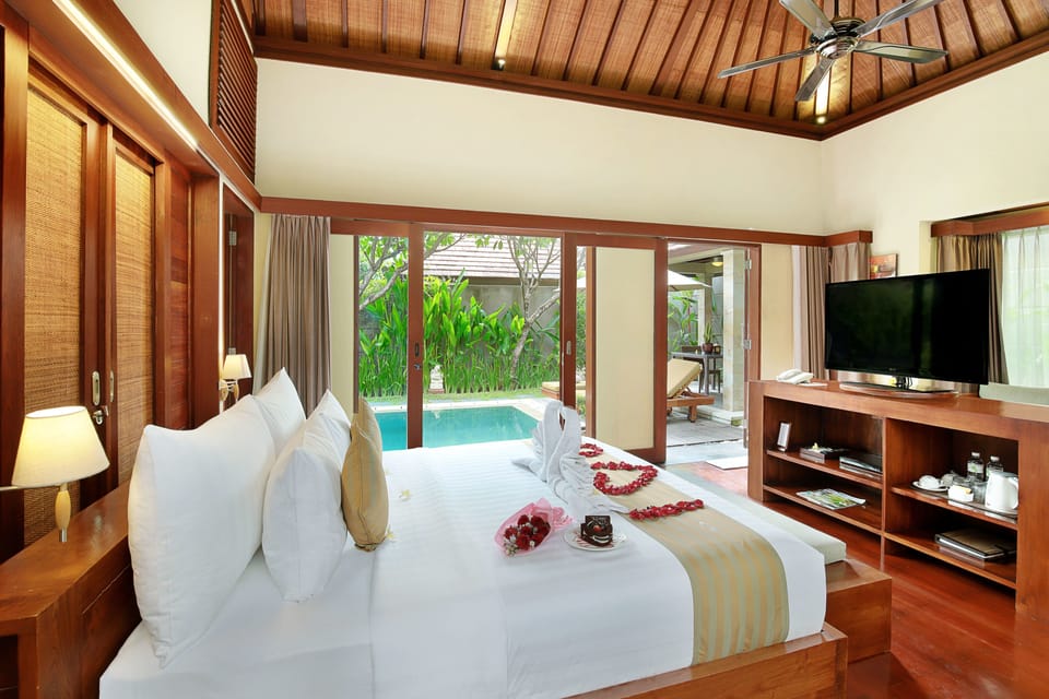 1 bedroom, pillowtop beds, minibar, in-room safe