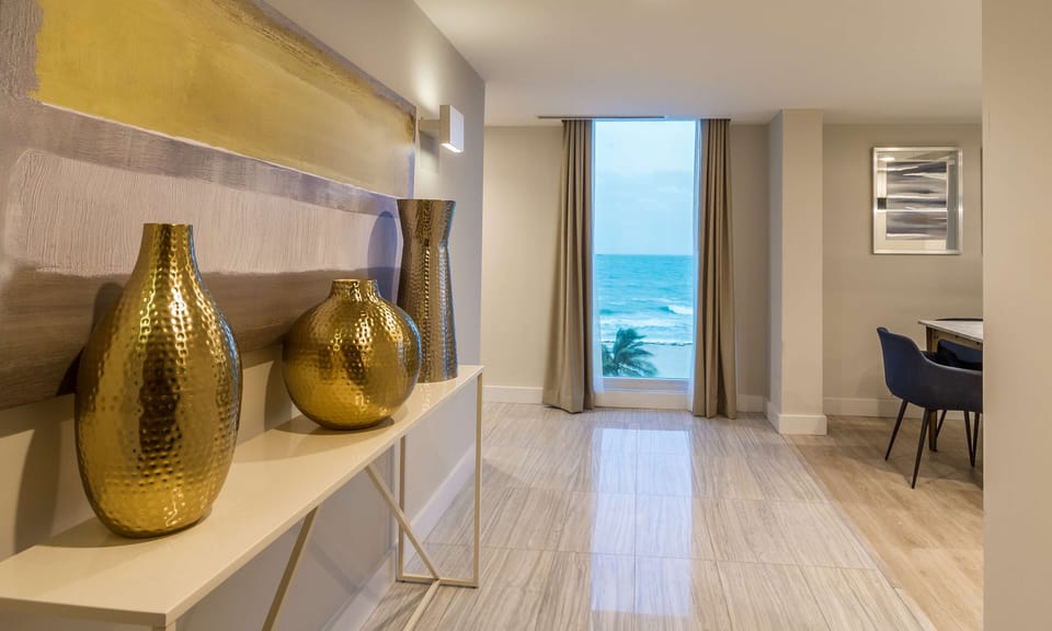 Penthouse, 1 King Bed with Sofa bed, Oceanfront | Premium bedding, down comforters, pillowtop beds, in-room safe