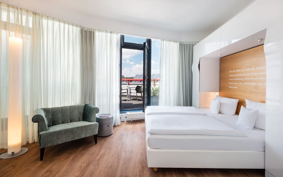 Superior Room | Hypo-allergenic bedding, in-room safe, desk, laptop workspace