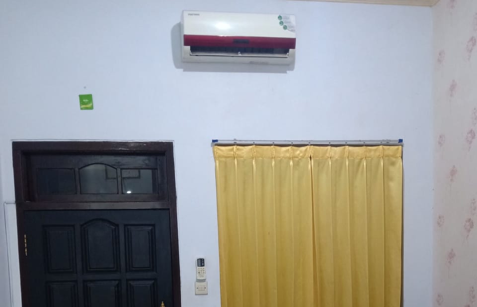 Superior Room | Desk, free WiFi, bed sheets
