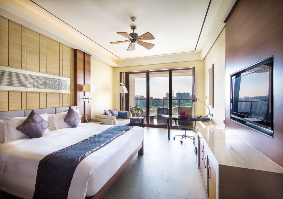 Standard Room, 1 King Bed, Smoking, Bay View | Living area | 42-inch LCD TV with cable channels, TV