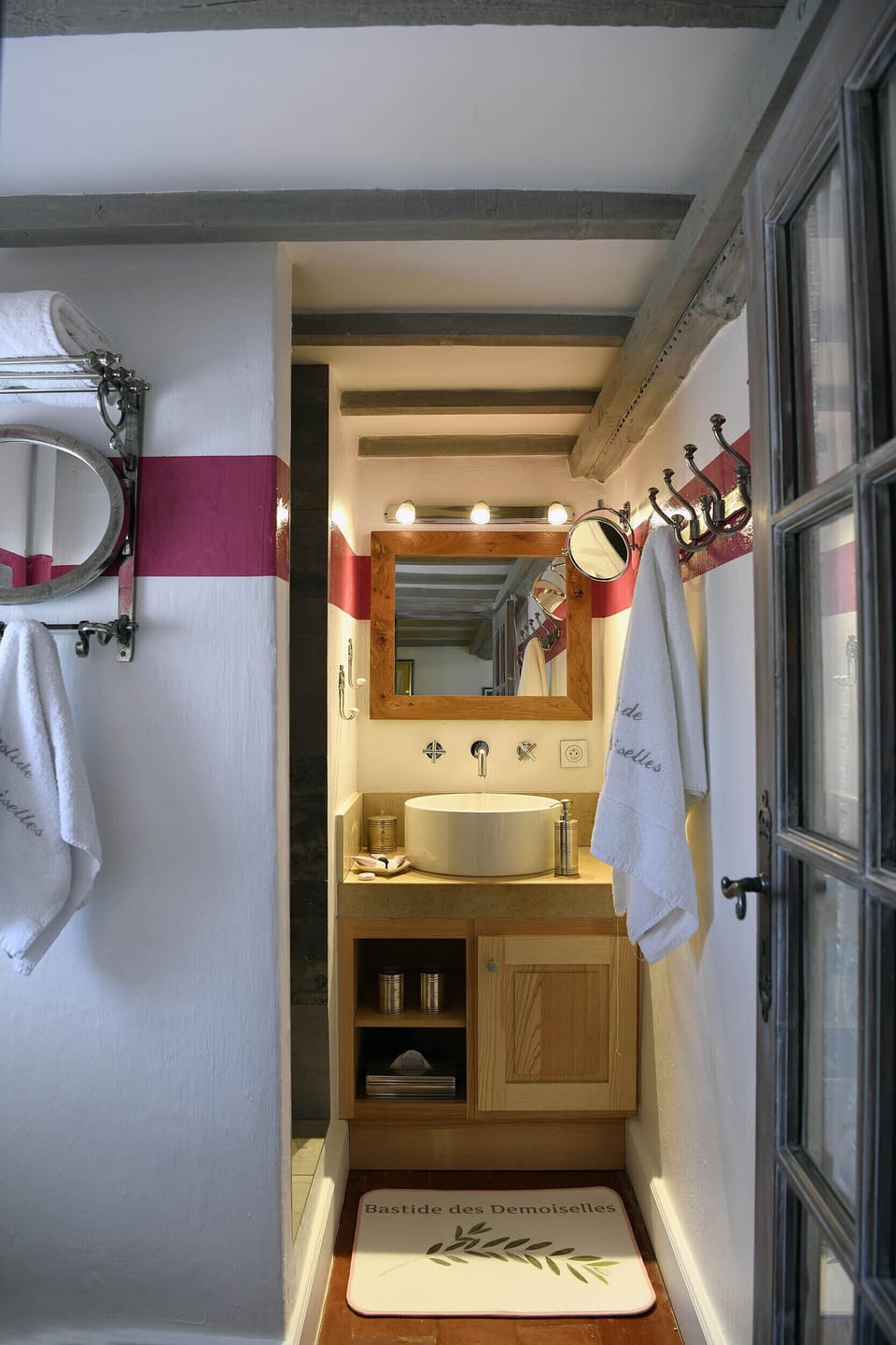 Superior Double Room, Private Bathroom, Garden View (Pablo PICASSO)