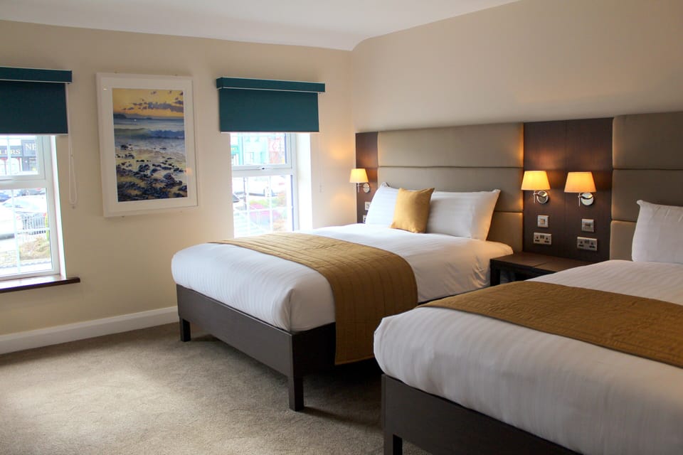 Desk, free WiFi, bed sheets
