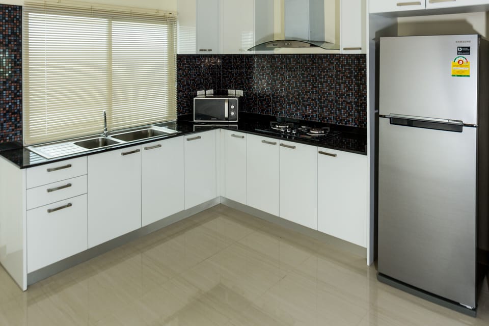 Villa, 3 Bedrooms | Private kitchenette | Full-size fridge, microwave, coffee/tea maker, electric kettle