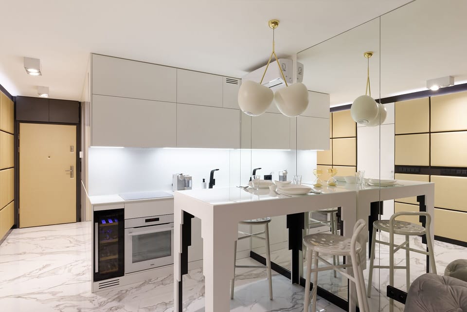 Superior Apartment | Private kitchenette | Coffee/tea maker, fridge, microwave, oven