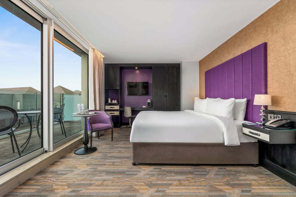 Deluxe Double Room with Balcony | In-room safe, soundproofing, iron/ironing board, free WiFi