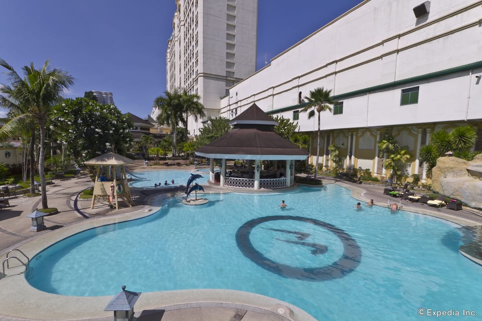 Waterfront Cebu City Hotel & Casino Hotel in Lapu-Lapu City