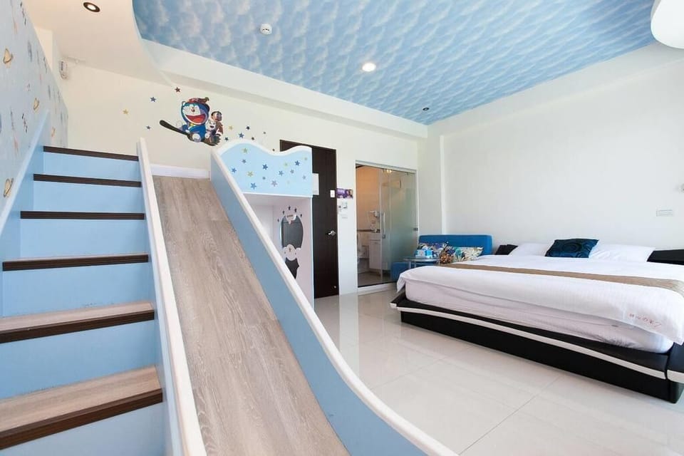 Family Quadruple Room (A201) | Free WiFi, bed sheets