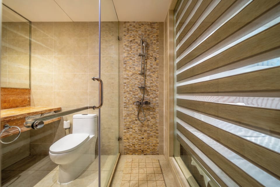 Shower, free toiletries, hair dryer, bathrobes