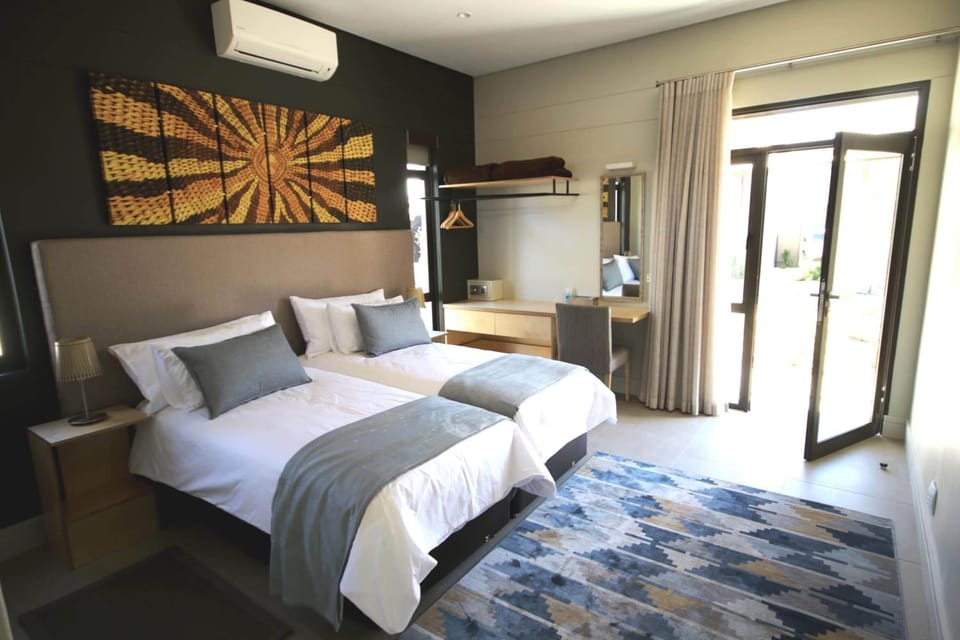 1 bedroom, in-room safe, desk, WiFi (free)