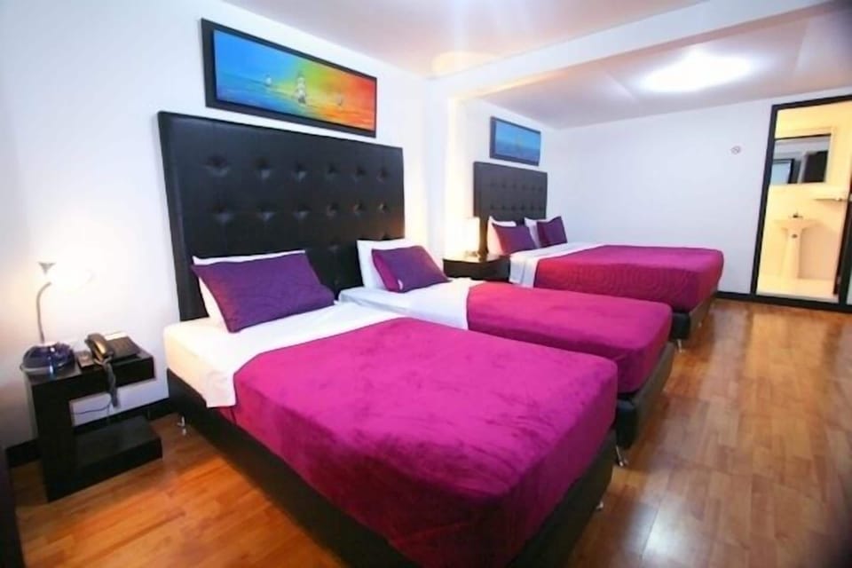 Minibar, desk, free WiFi