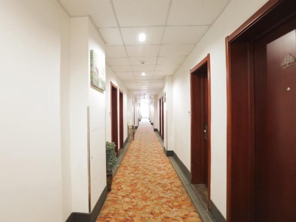 Greentree Inn Baoding Sanfeng Road Agricultural Un Hotel in China