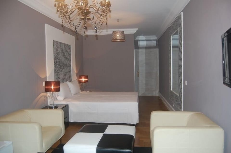 Deluxe Suite | Premium bedding, down comforters, individually decorated