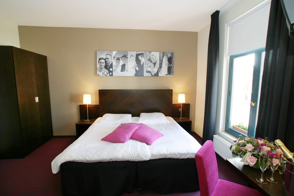 Suite | In-room safe, desk, blackout drapes, free cribs/infant beds