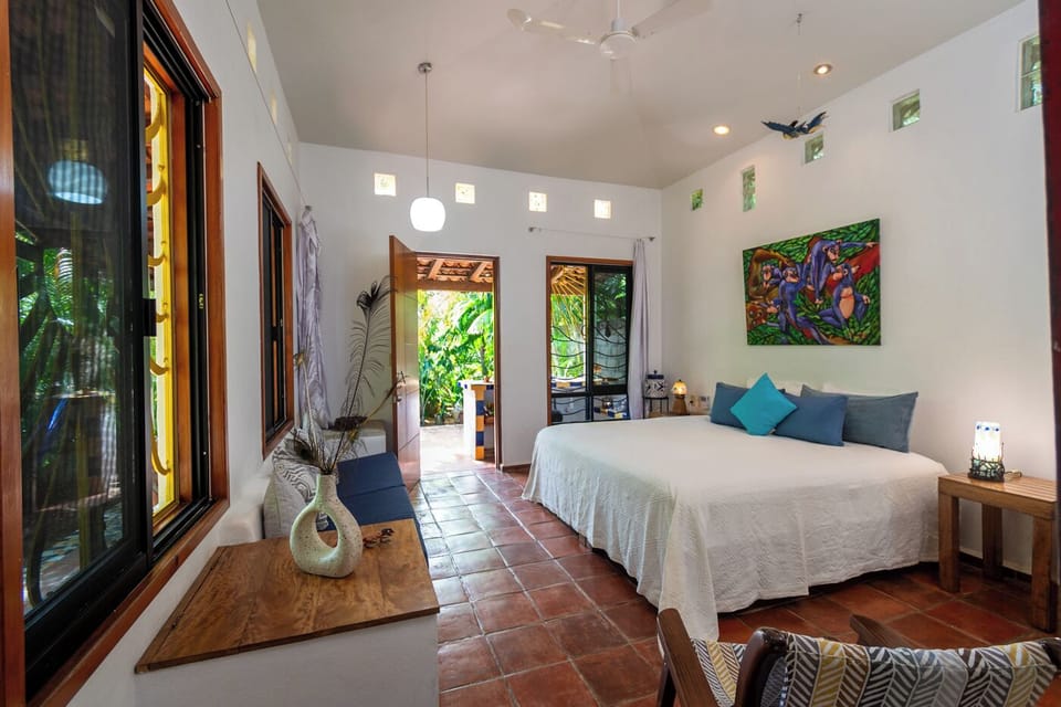 Bungalow, Kitchen | Minibar, in-room safe, free WiFi, bed sheets