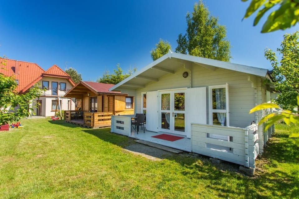Family Cottage, 1 Bedroom | Private kitchen | Fridge, stovetop, cookware/dishes/utensils