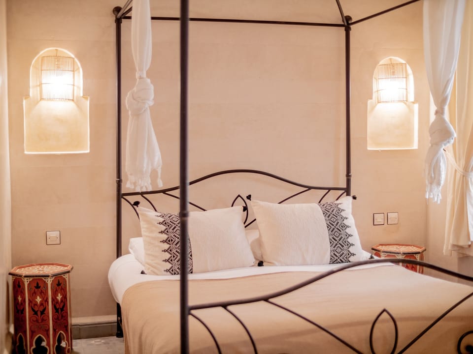Superior Room | Premium bedding, free WiFi, bed sheets