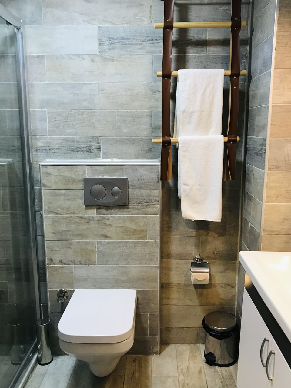 Shower, rainfall showerhead, eco-friendly toiletries, hair dryer