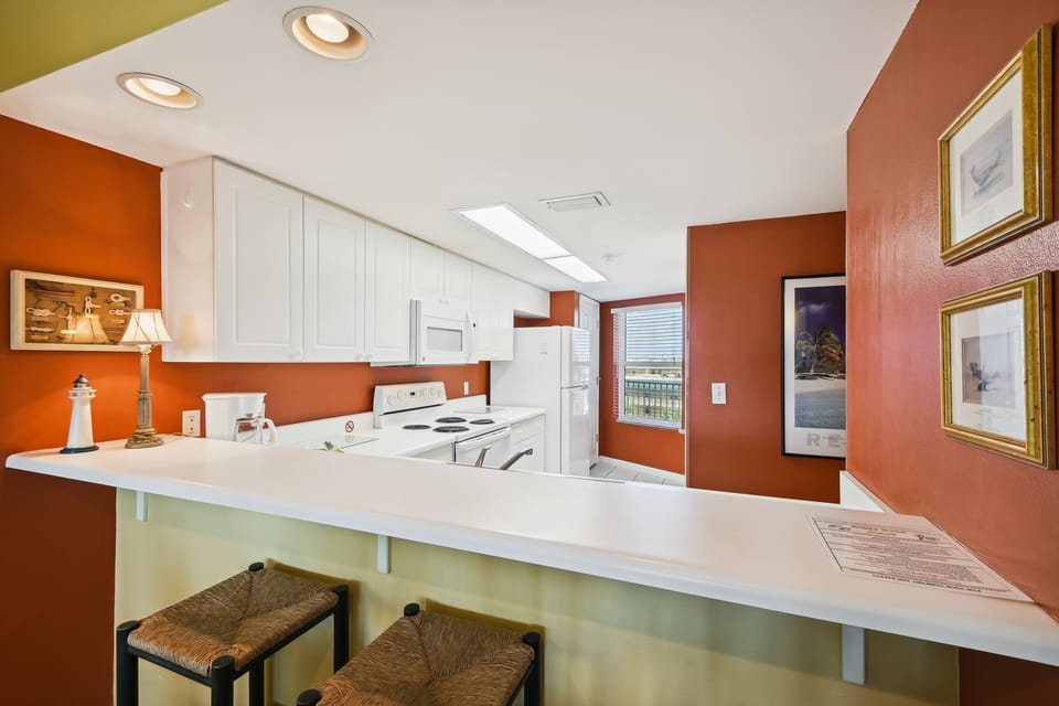 Condo, 2 Bedrooms | Private kitchen | Fridge, coffee/tea maker, toaster