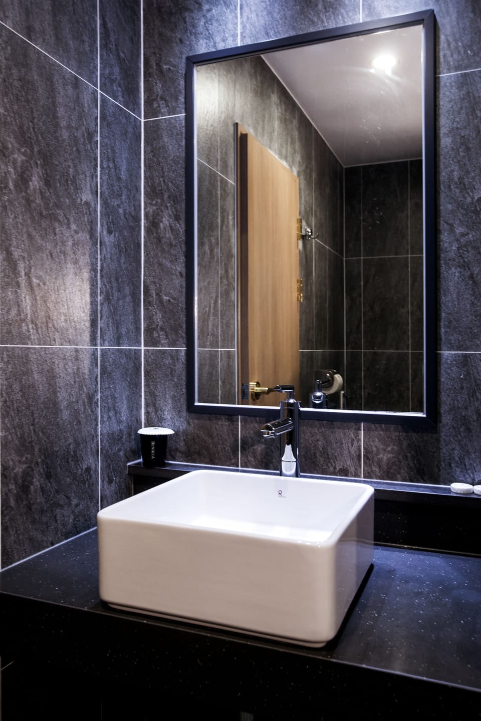 Standard Twin Room | Bathroom sink