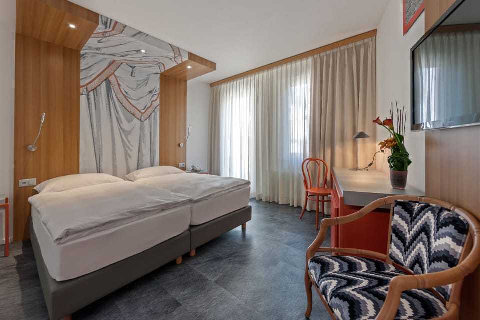 Standard Double or Twin Room, 1 Bedroom | Premium bedding, down comforters, minibar, in-room safe