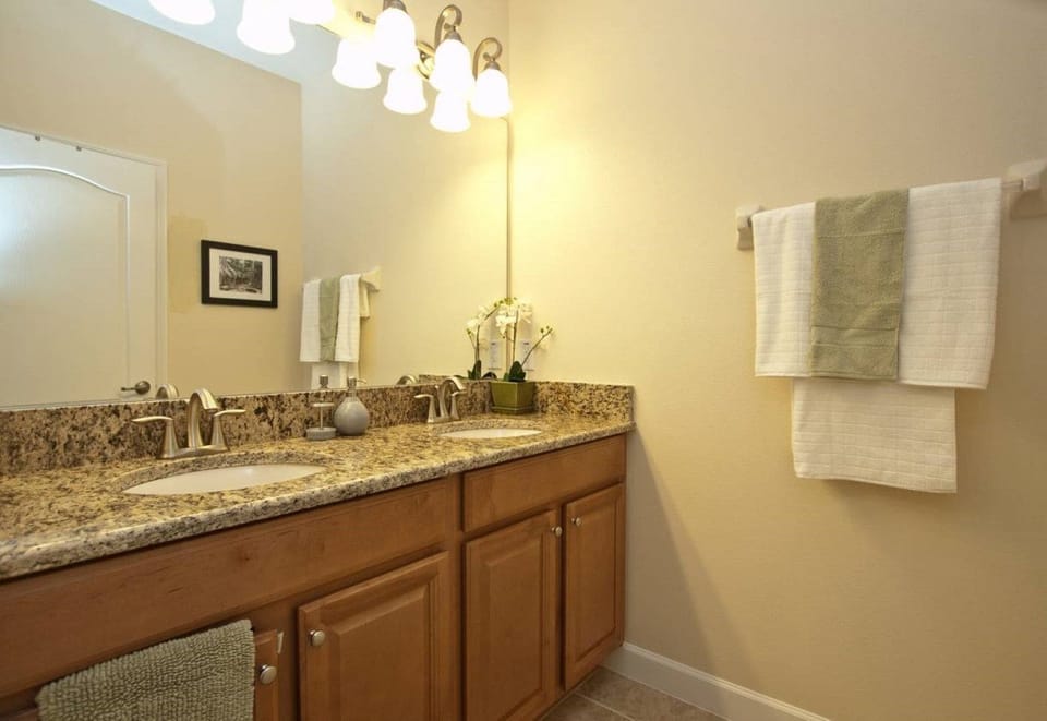 Paradise Palms- 5 Bed Townhome W/splashpool-3024 5 Bedroom Townhouse by RedAwning Villa in Osceola County
