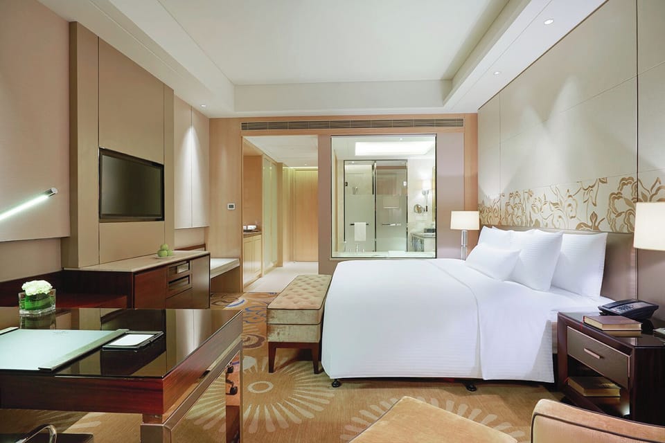 Down comforters, minibar, in-room safe, desk